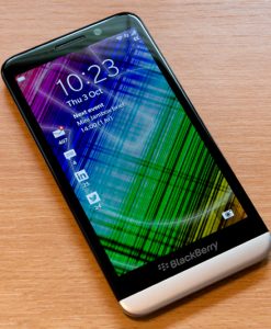 Điện thoại Blackberry Z30